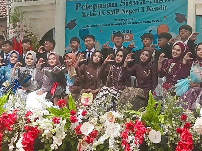 Pisah Kenang Pelepasan Siswa Kelas IX
